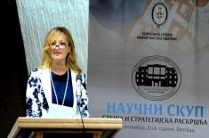 ванреднa професорка др Јованка Шарановић, директорка Института за стратегијска истраживања 