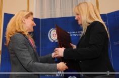 ванреднa професорка др Јованка Шарановић, директорка Института за стратегијска истраживања 