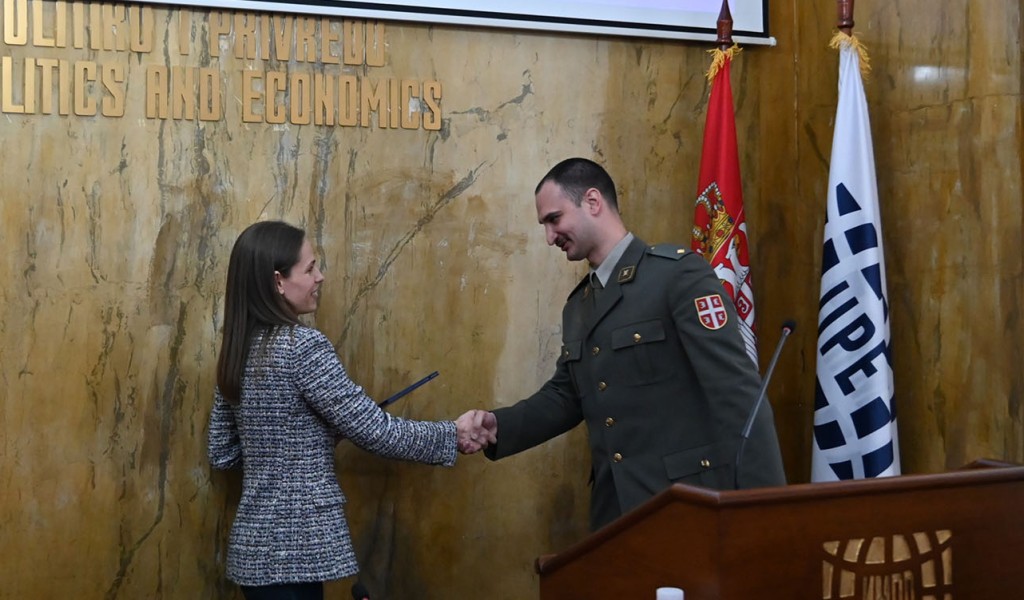Потпоручник Лазар Бјелица завршио Зимску школу међународних односа 