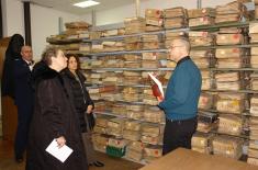 Delegation of Israeli Memorial visits Military Archive